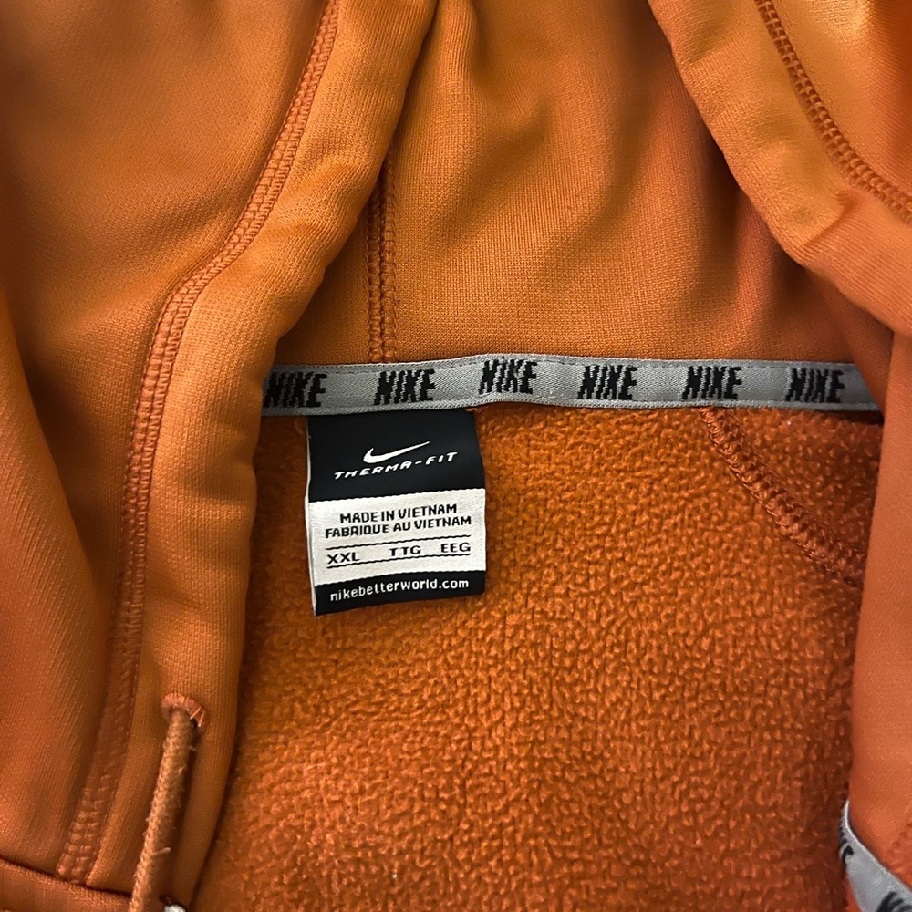 Nike jacket longhorns